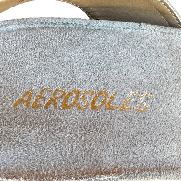 AEROSOLES  Women's Plush Baby Wedge Sandals Sz 9M Nude Faux Leather Slingback - Picture 10 of 10